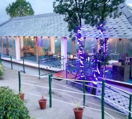 Astrevue Resort Lansdowne Bagian luar foto