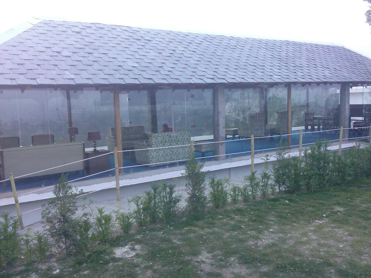Astrevue Resort Lansdowne Bagian luar foto